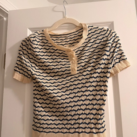 Tops - Cream & Navy Short Sleeve Knit Top